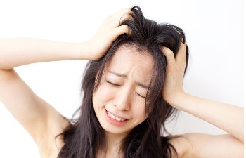 頭皮乾燥知多少?簡易四招讓你跟乾癢說掰掰!